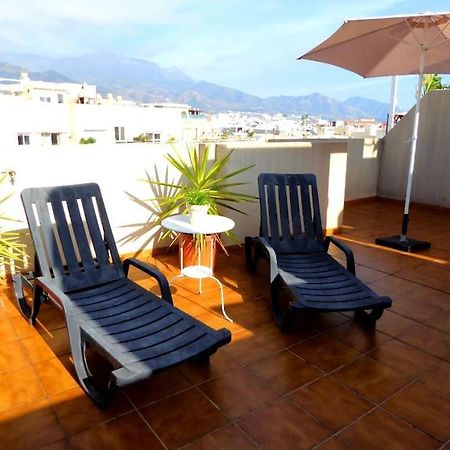 Apartamento Atico Fresco Y Luminoso Con Aparcamiento Privado Nerja Exterior foto